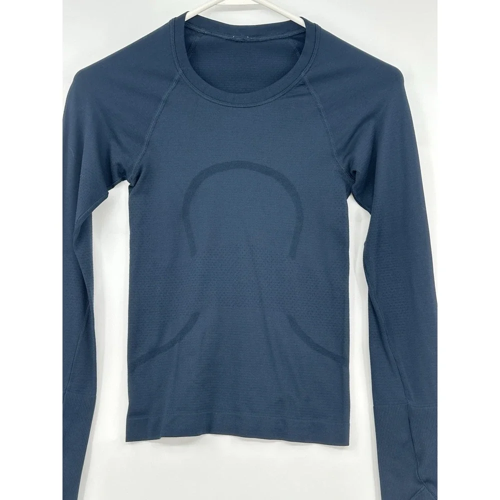 Lululemon True Navy Blue Swiftly Tech Long Sleeve Athletic Top Women's Size 0